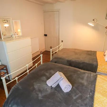 Bridge End * Ulverston