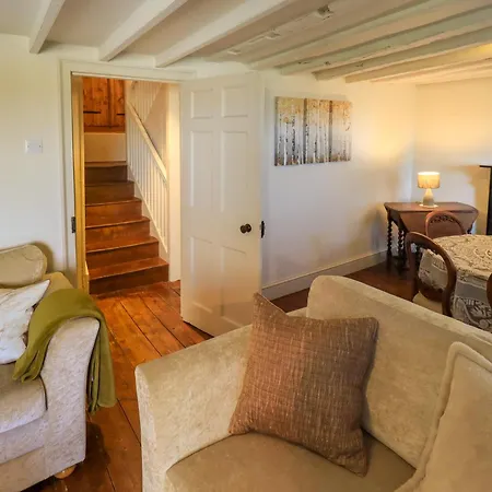 Bridge End Semesterbostad *