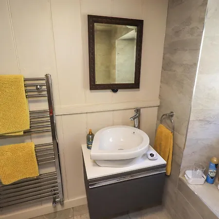 Bridge End * Ulverston